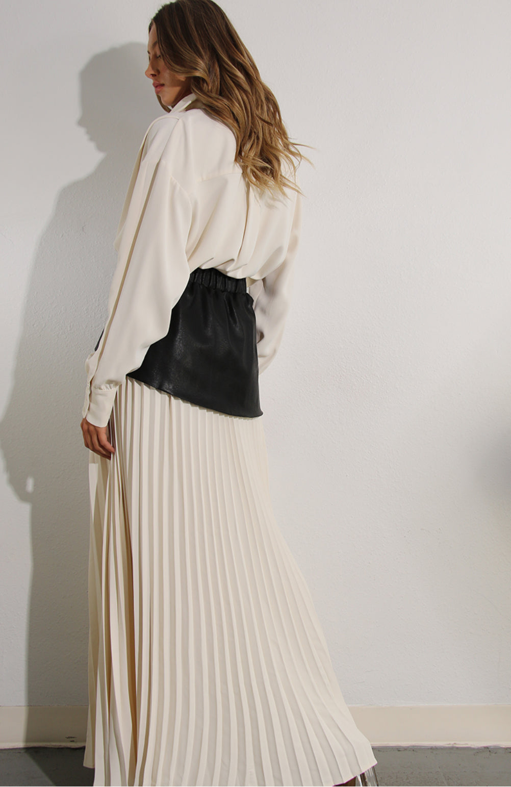 Moni shirt and pleated long Skirt set