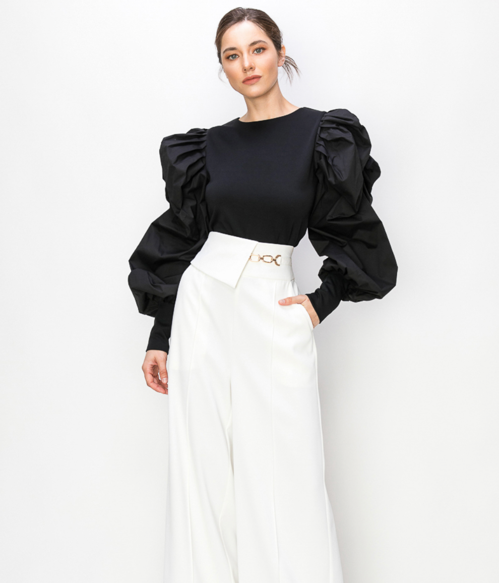 High Waist Buckle detail wide pants.